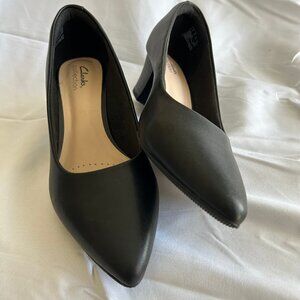 Clarks Slip-On Pumps - 2023 Style, Black Leather, Size 8M